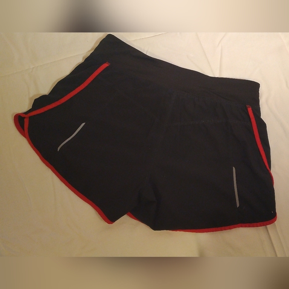 Running Room Shorts - Picture 2 of 3